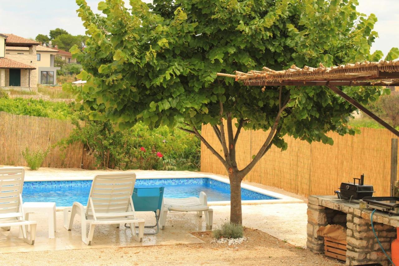 Apartman Robi Nova Vas  Exterior foto